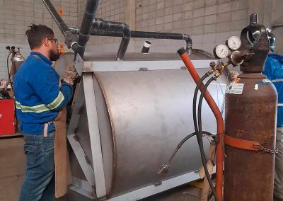 Tanque em inox e tubulação de carbono sch40 (processo de desenvolvimento)