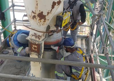 Desmontagem do esquipamento (Ciclone) existente, para o recebimento do novo Ciclone fabricado